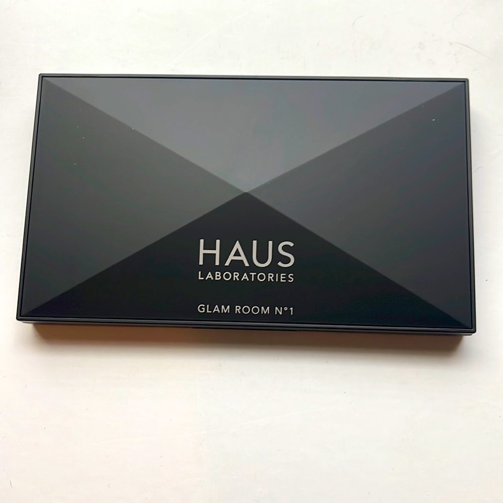 Haus Labs- Fame palette.